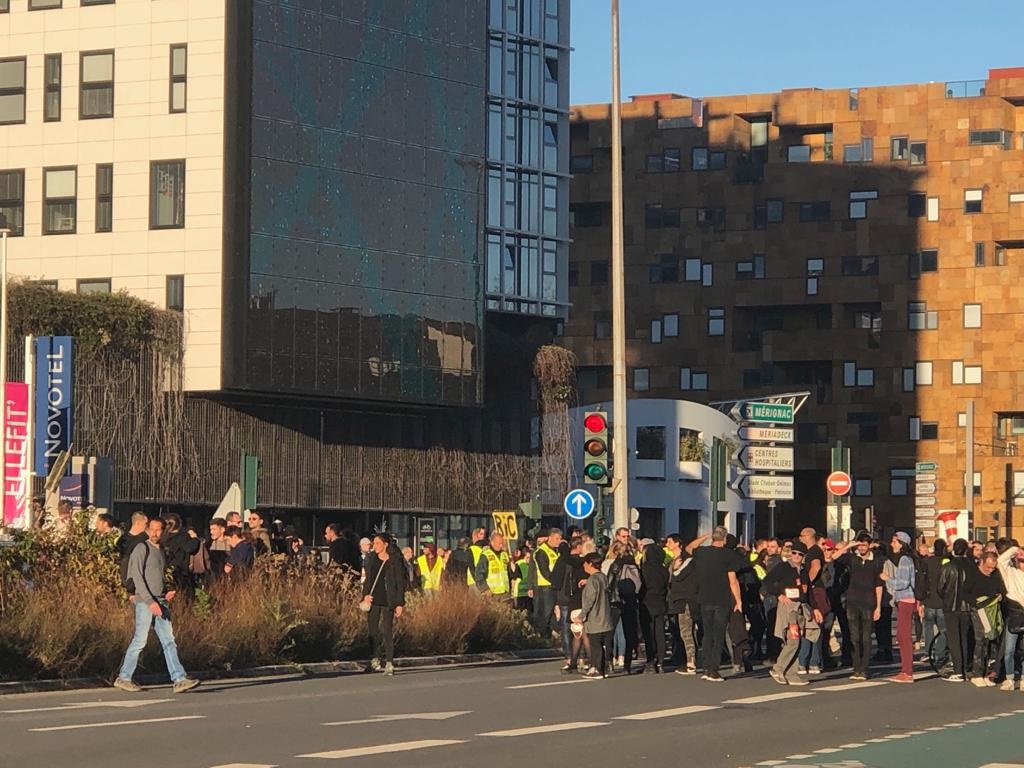 السترات الصفر